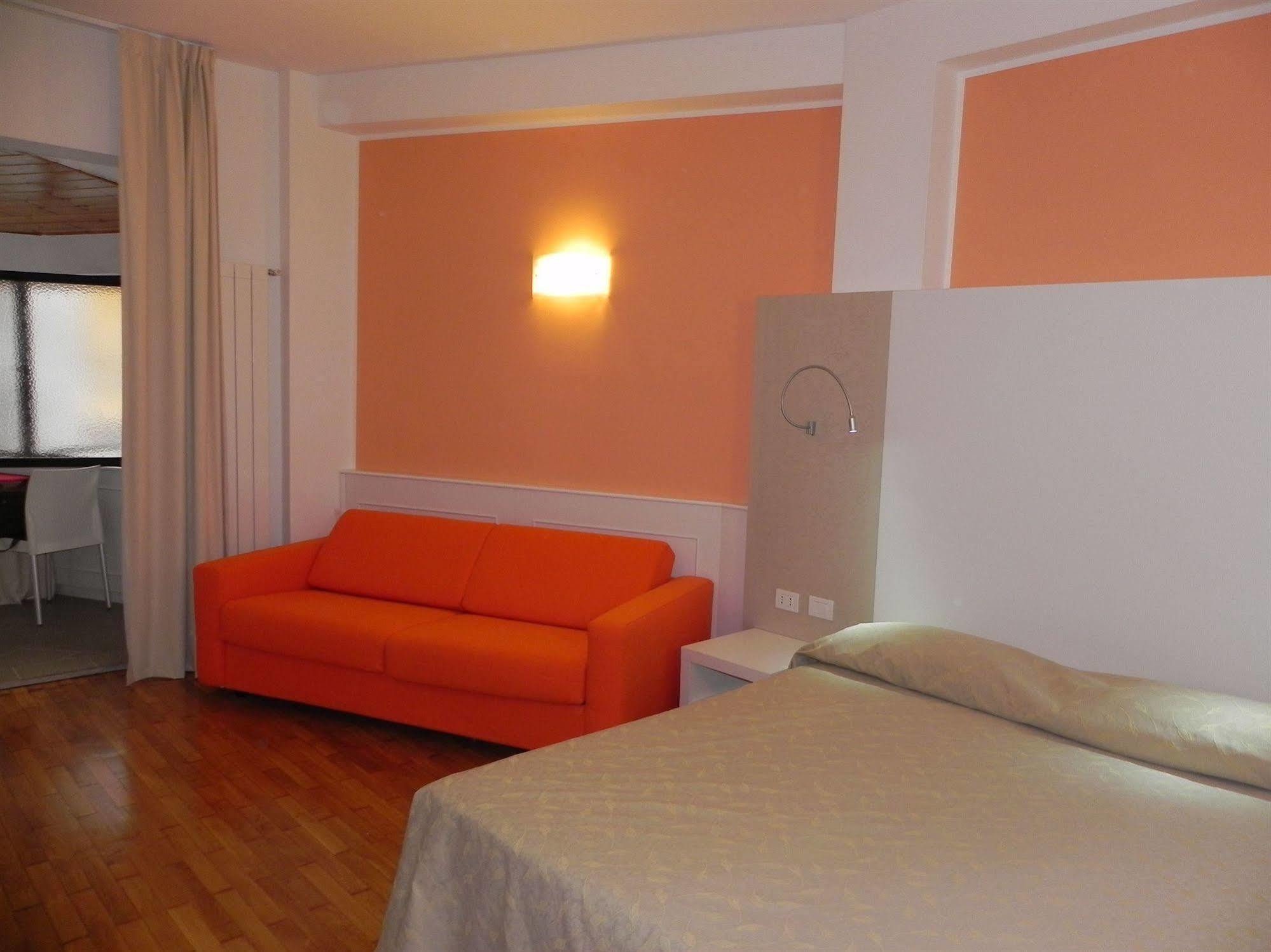 Hotel Da Cesare Стреза Экстерьер фото